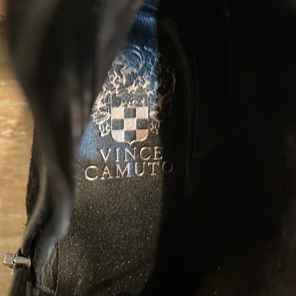 Black suede booties  by Vince Camino size 8 1/2M - Picture 6 of 8